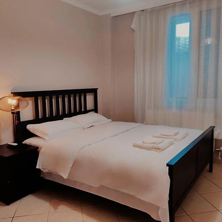 Artemis Garden Near Airport Otel Dış mekan fotoğraf